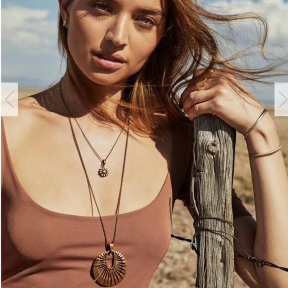 Kendra Scott Deanne Long Sunburst Necklace NWT - Picture 10 of 10